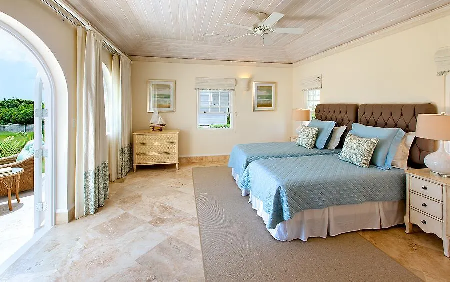 Howzat! By Island Villas Saint James
